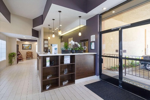 Quality Inn & Suites Huntington Beach image 2